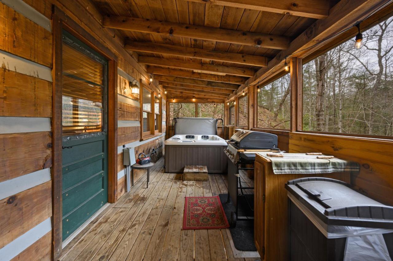 The Robins Nest With Hot Tub Villa Pigeon Forge Exterior foto