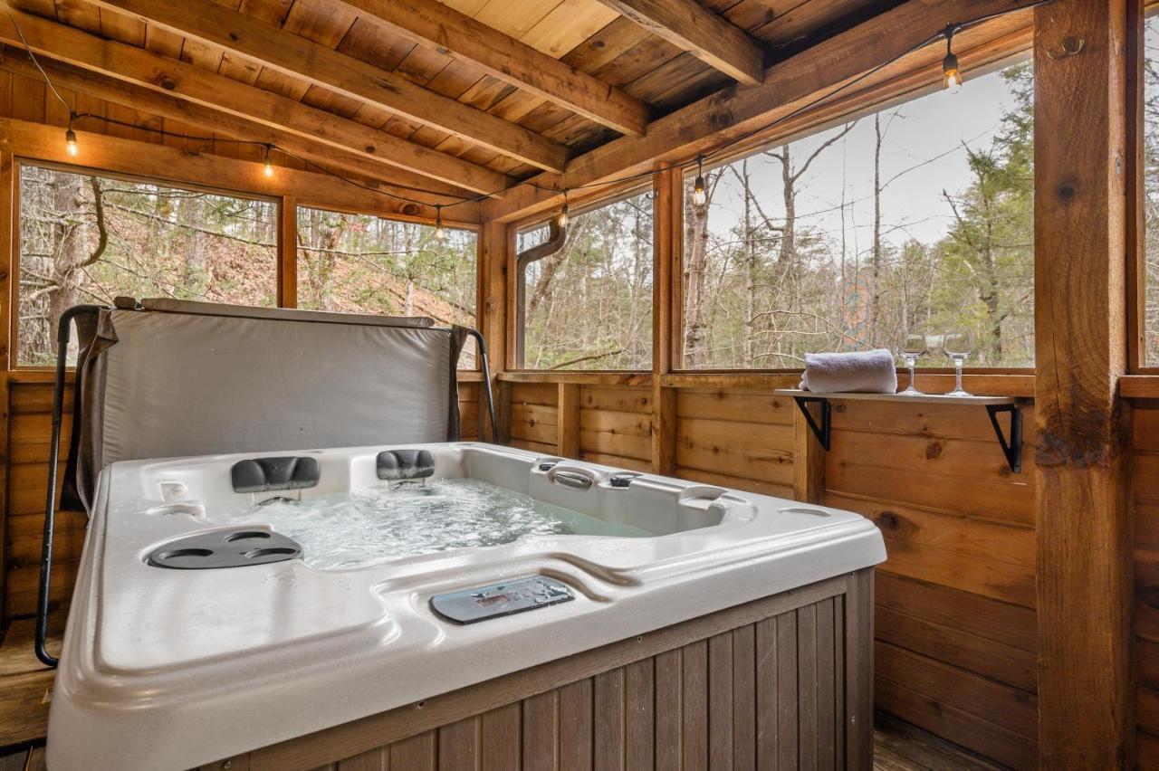 The Robins Nest With Hot Tub Villa Pigeon Forge Exterior foto