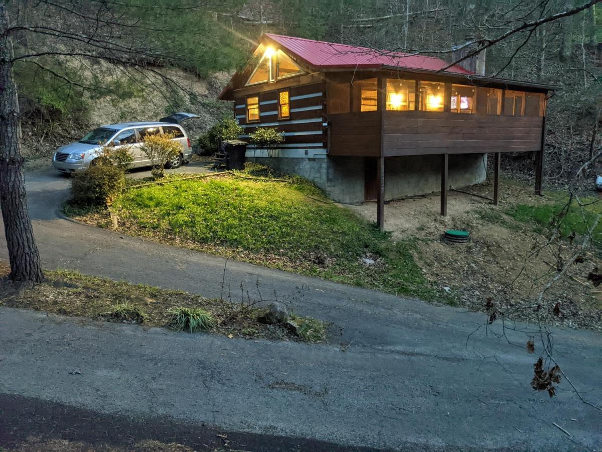 The Robins Nest With Hot Tub Villa Pigeon Forge Exterior foto