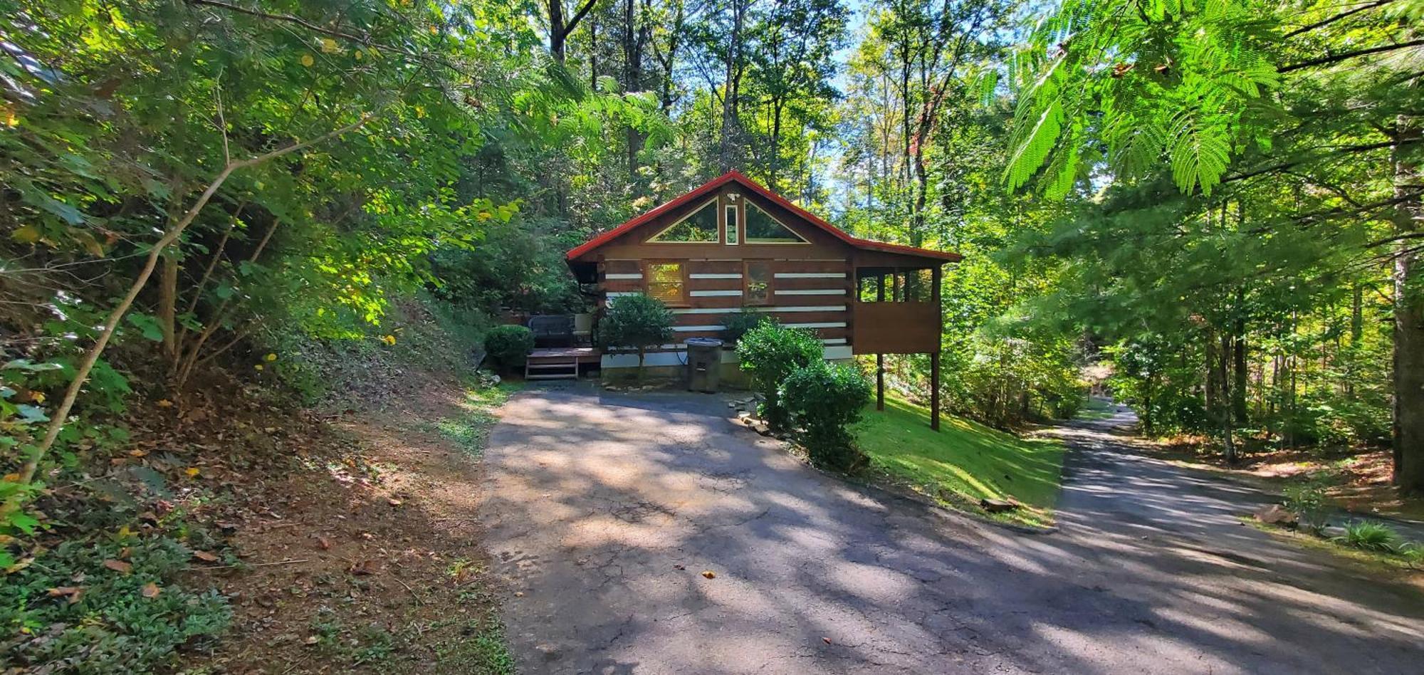 The Robins Nest With Hot Tub Villa Pigeon Forge Exterior foto